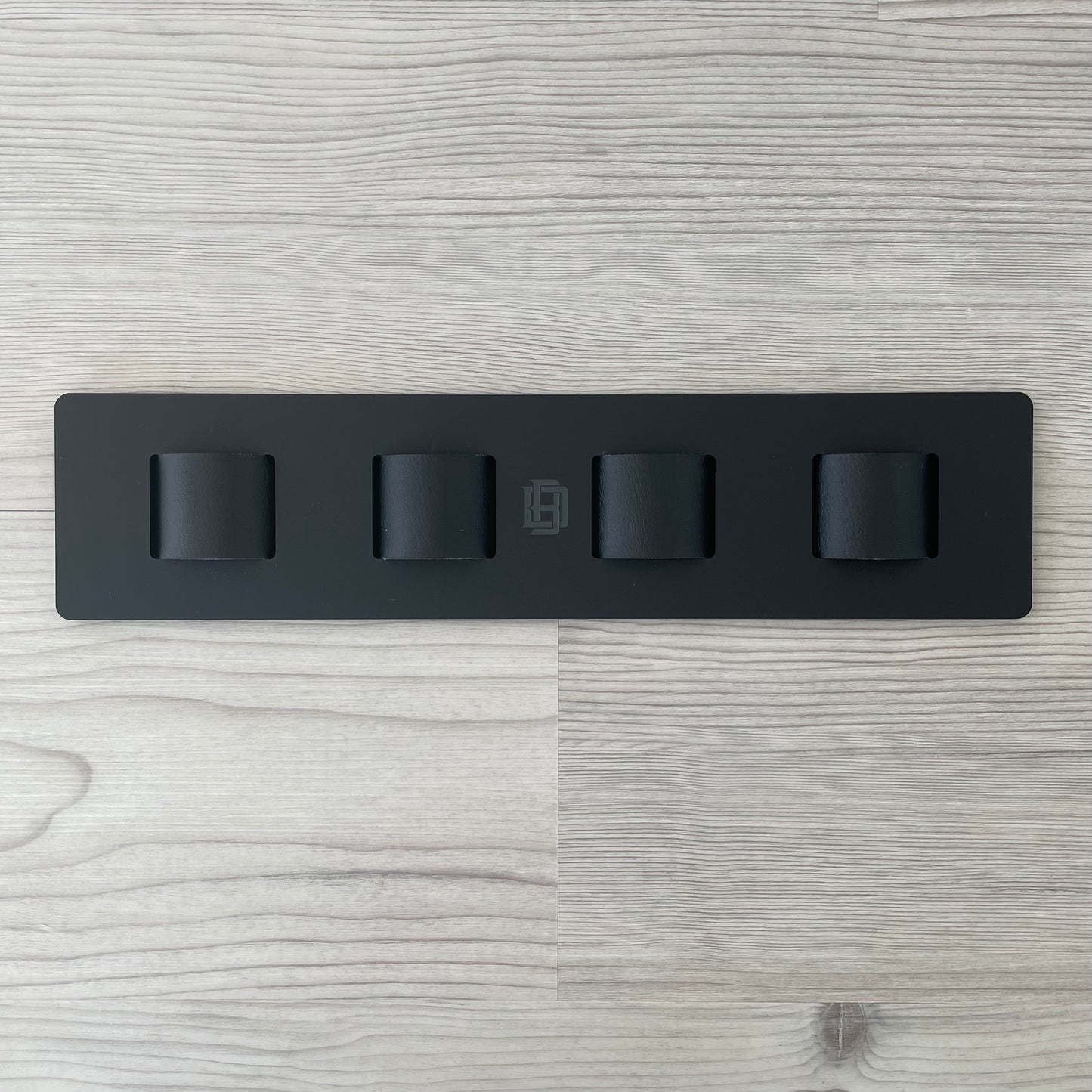 Wall mounted glasses holder - 4 glasses